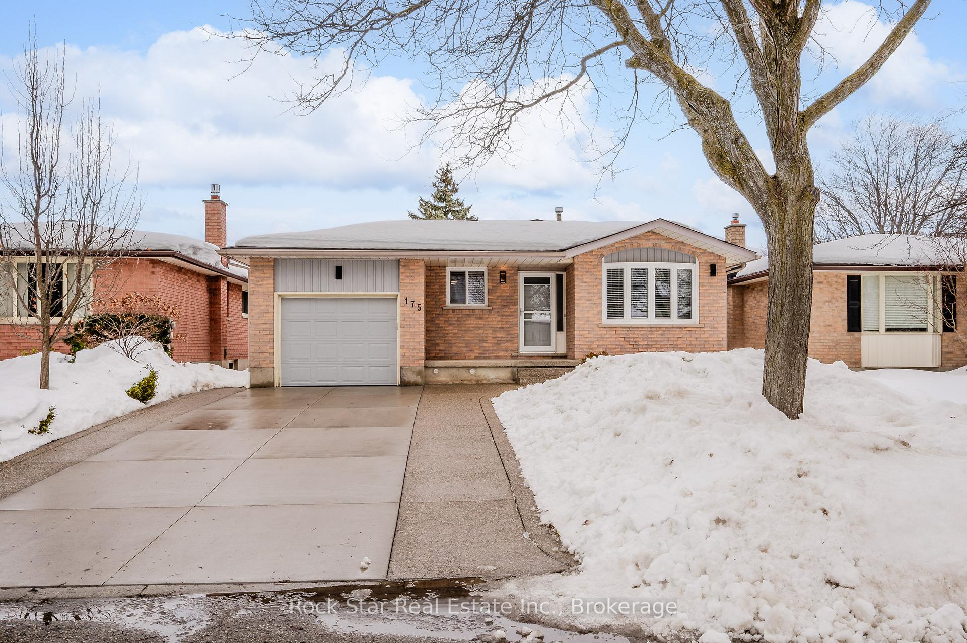 Photo 3 of 175 Sunpoint Crescent, Waterloo — HOMEH