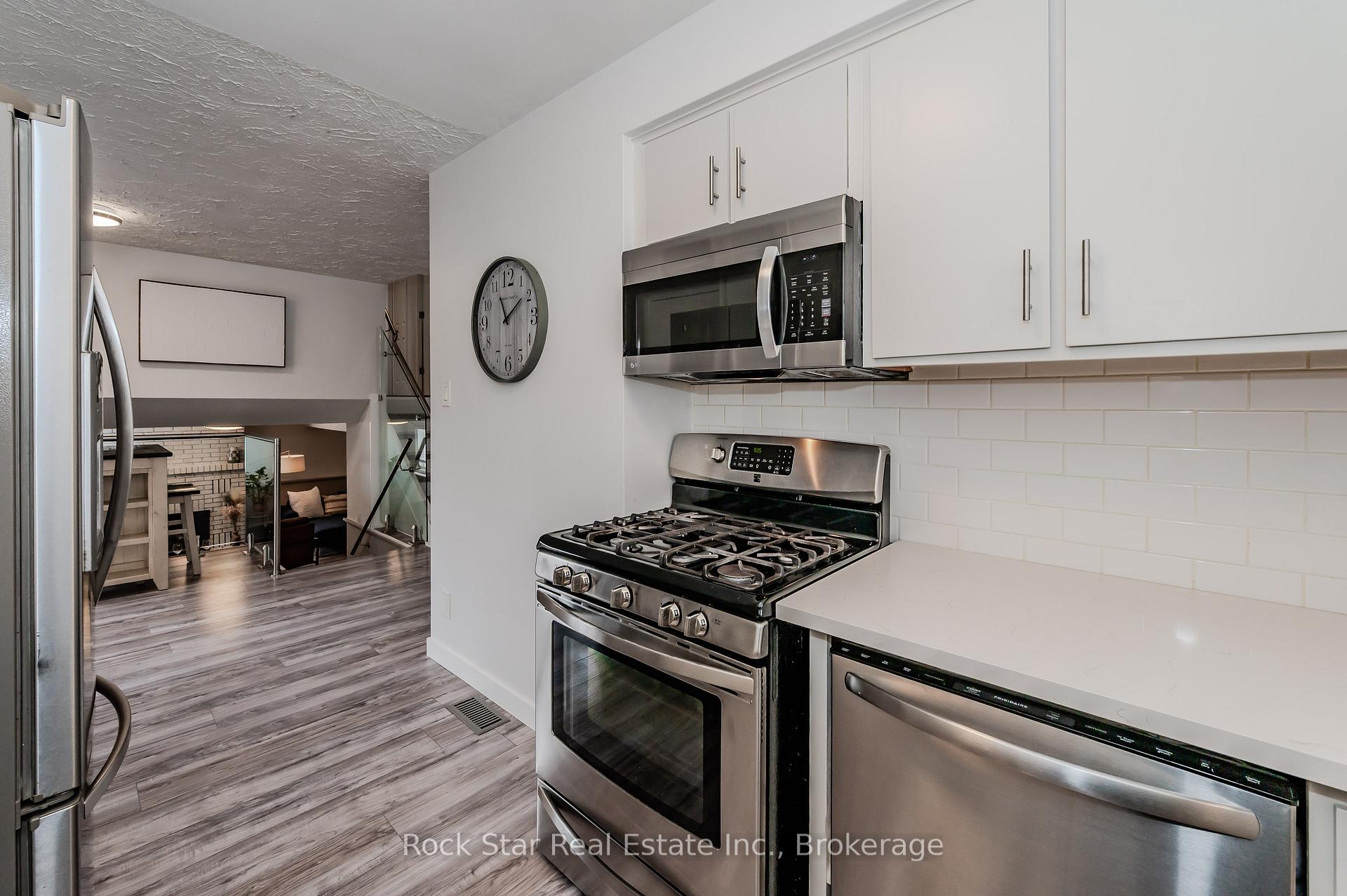 Photo 13 of 175 Sunpoint Crescent, Waterloo — HOMEH