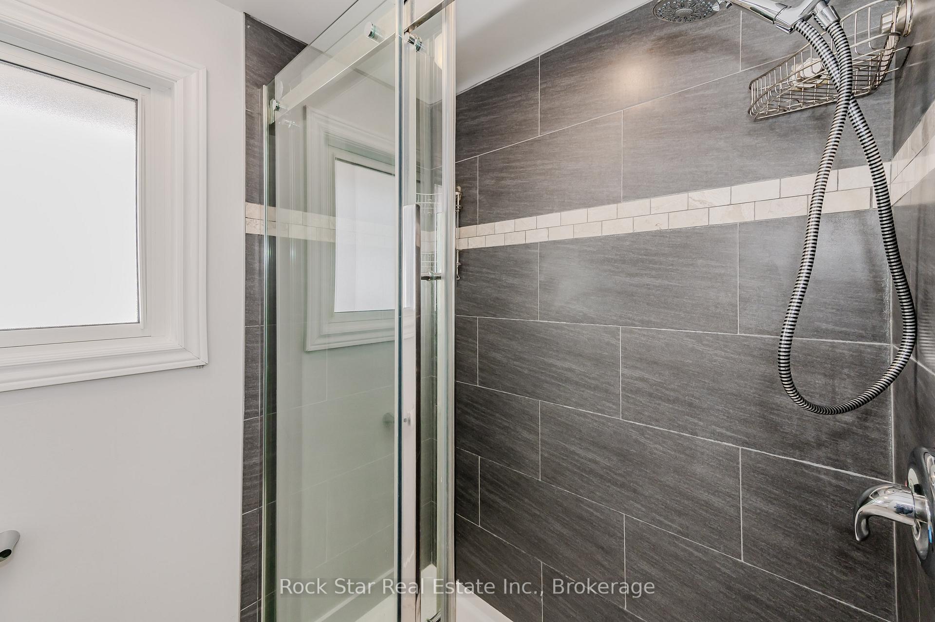 Photo 15 of 175 Sunpoint Crescent, Waterloo — HOMEH
