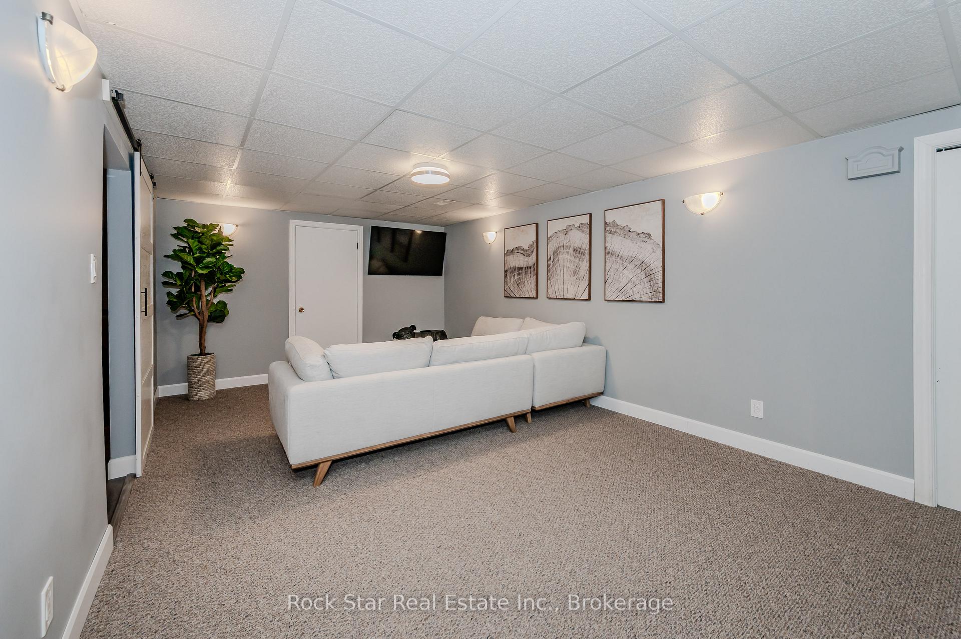Photo 28 of 175 Sunpoint Crescent, Waterloo — HOMEH