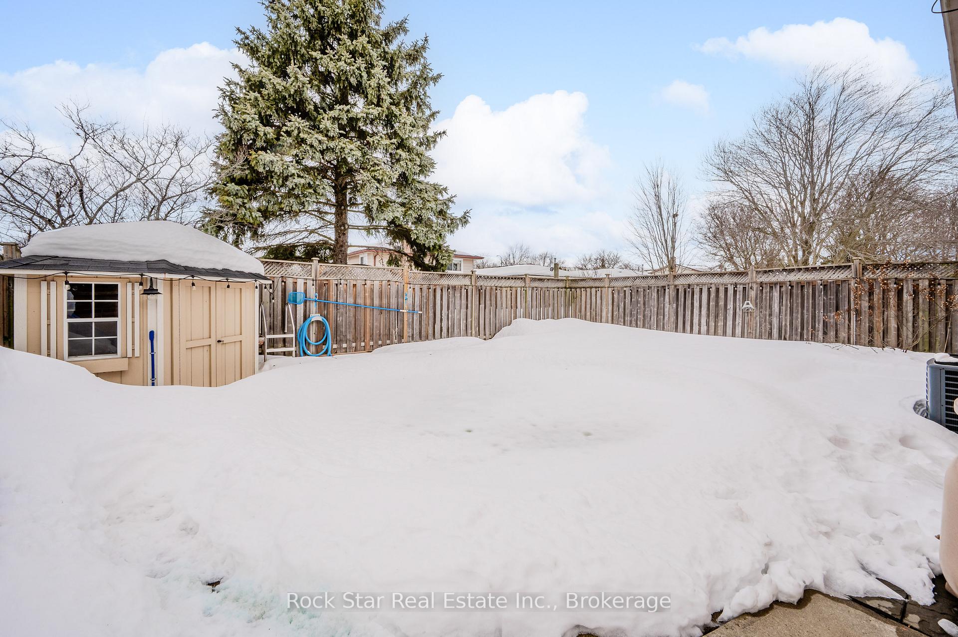 Photo 33 of 175 Sunpoint Crescent, Waterloo — HOMEH