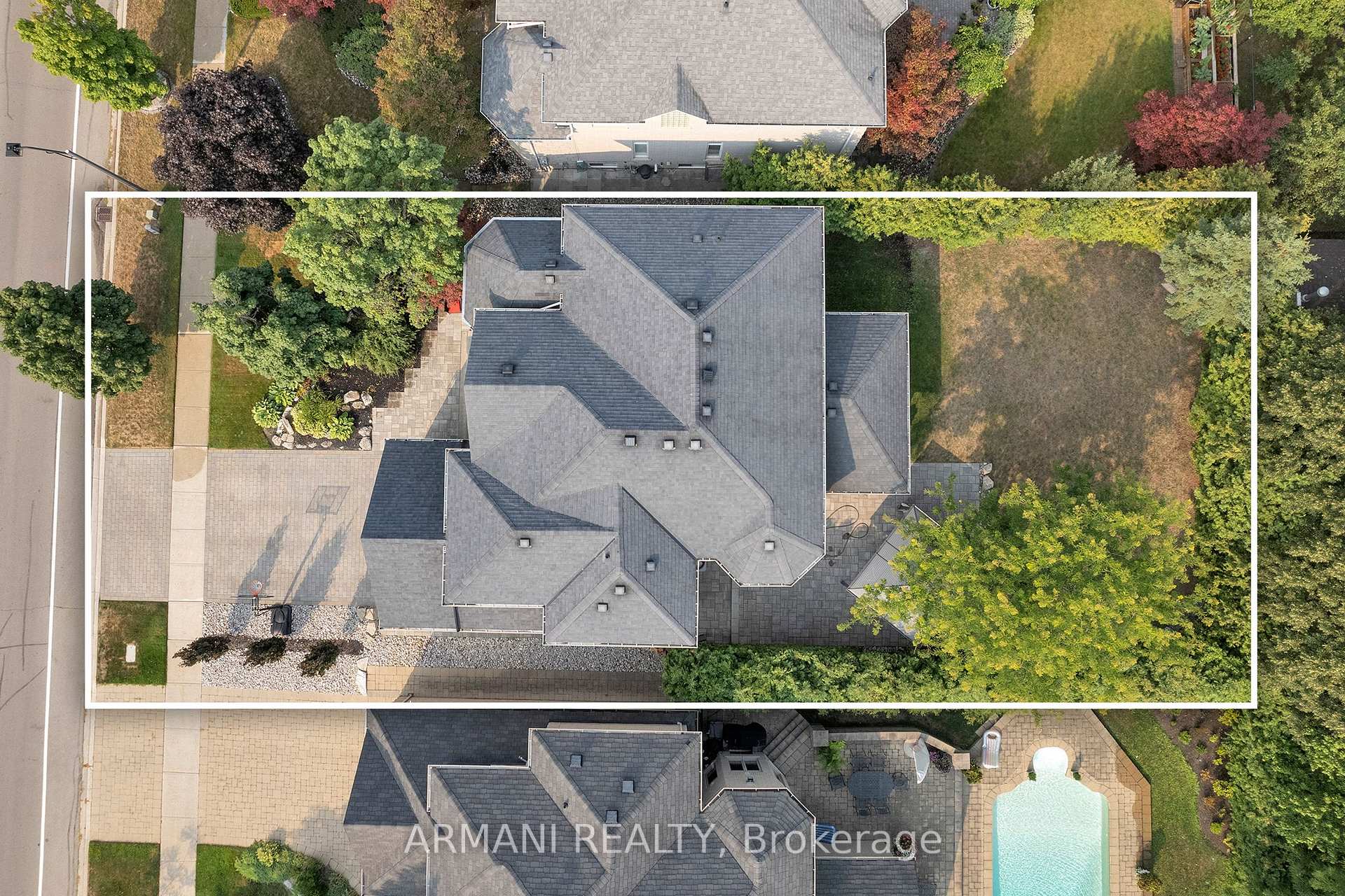 Photo 2 of 220 Thomson Creek Boulevard, Vaughan, Islington Woods — HOMEH