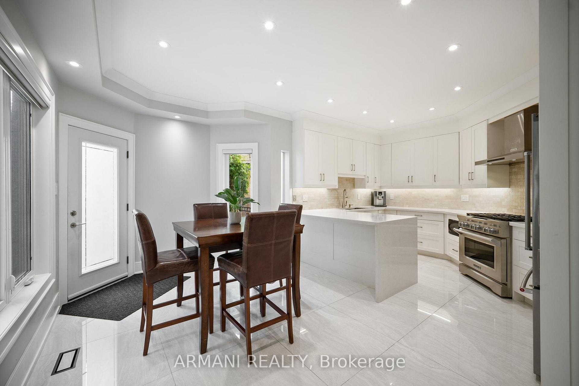 Photo 15 of 220 Thomson Creek Boulevard, Vaughan, Islington Woods — HOMEH
