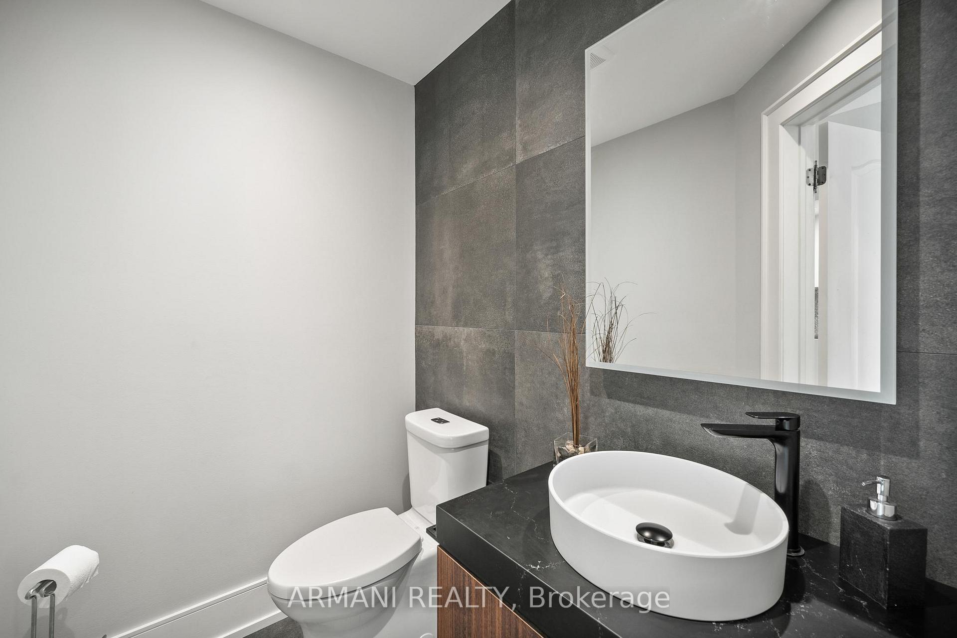 Photo 24 of 220 Thomson Creek Boulevard, Vaughan, Islington Woods — HOMEH