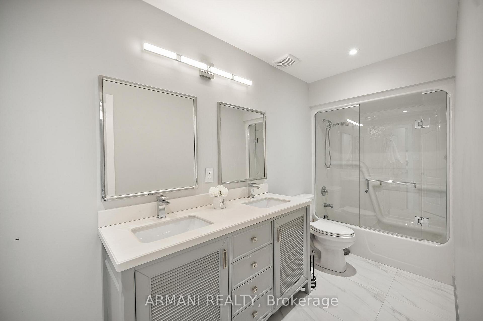 Photo 39 of 220 Thomson Creek Boulevard, Vaughan, Islington Woods — HOMEH