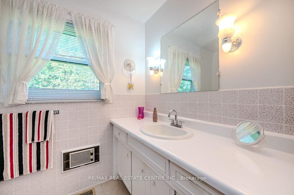 Photo 18 of 403115 Grey Road 4, West Grey — HOMEH
