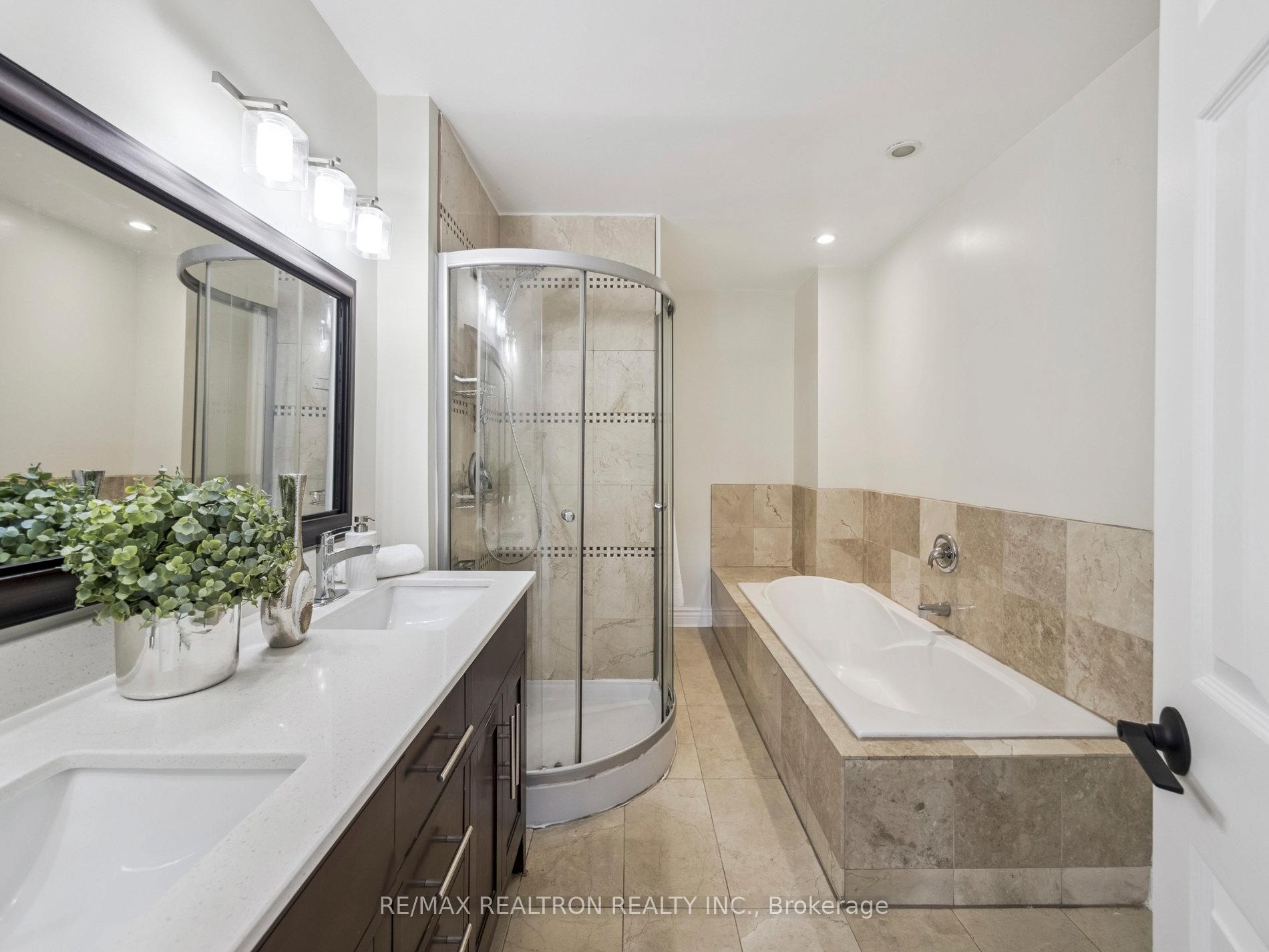 Photo 29 of 213 Campbell Avenue, Vaughan, Crestwood-Springfarm-Yorkhill — HOMEH