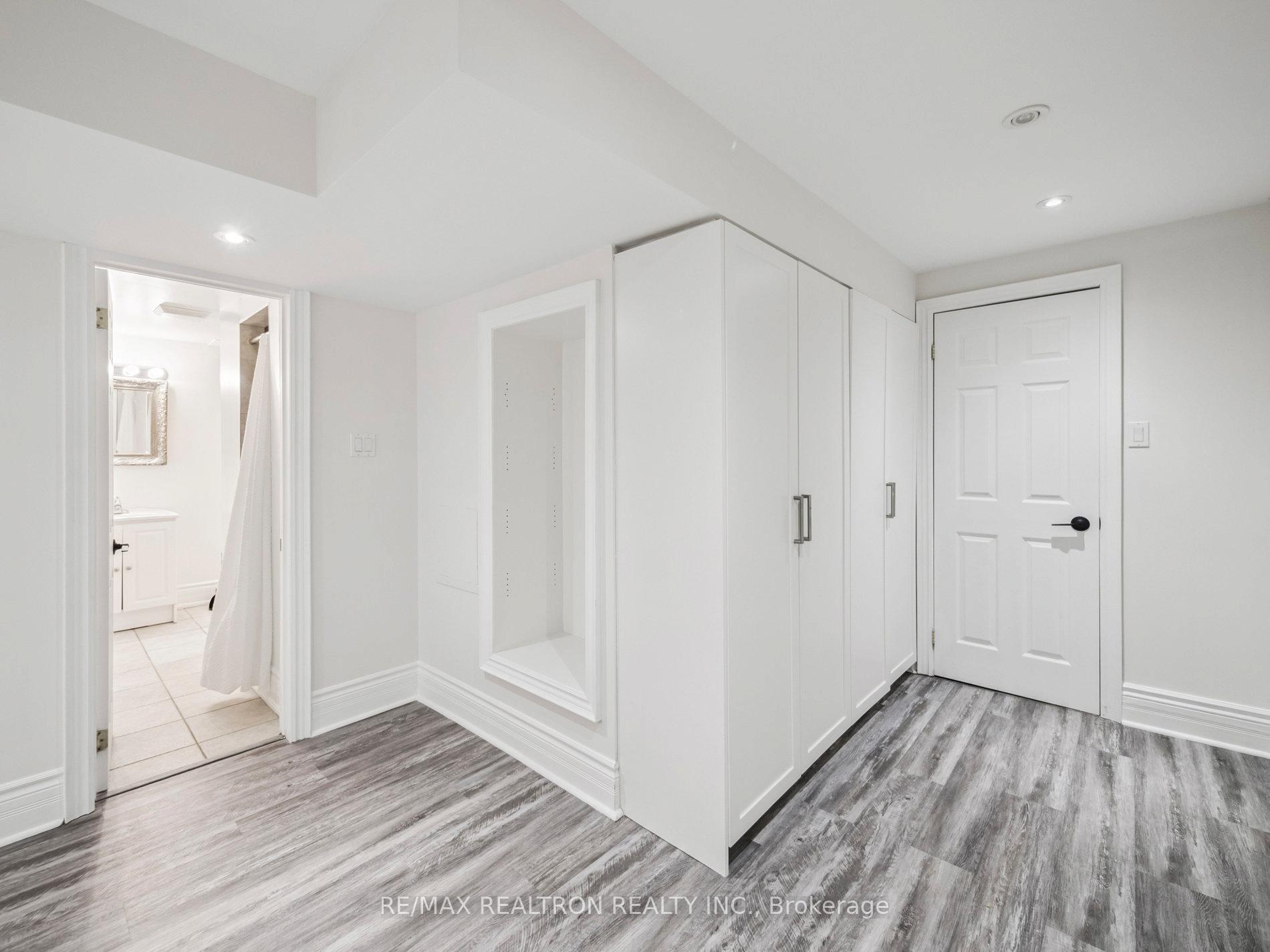 Photo 37 of 213 Campbell Avenue, Vaughan, Crestwood-Springfarm-Yorkhill — HOMEH