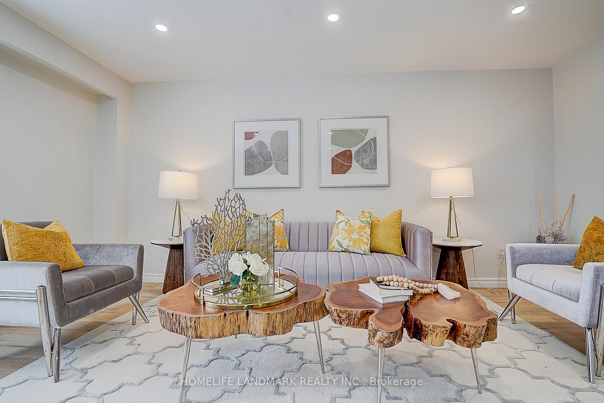 Photo 10 of 38 West Borough Street, Markham, Aileen-Willowbrook — HOMEH