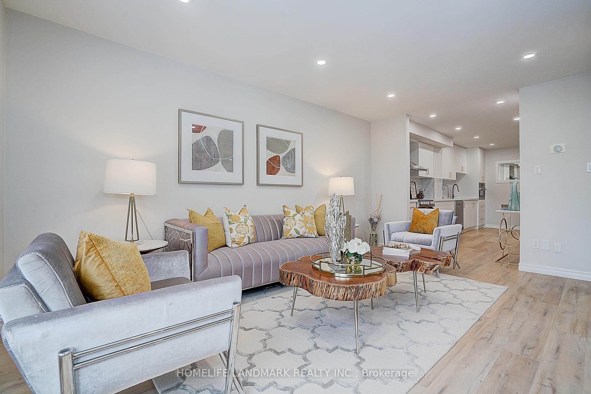 Photo 11 of 38 West Borough Street, Markham, Aileen-Willowbrook — HOMEH
