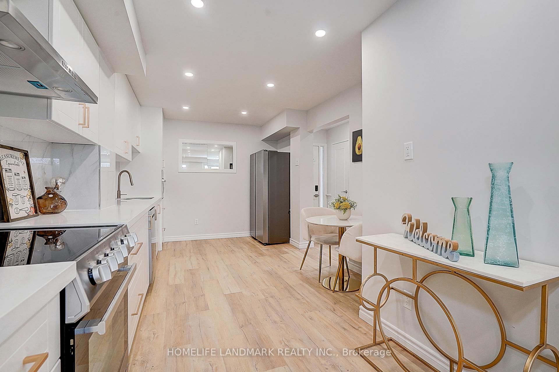 Photo 19 of 38 West Borough Street, Markham, Aileen-Willowbrook — HOMEH