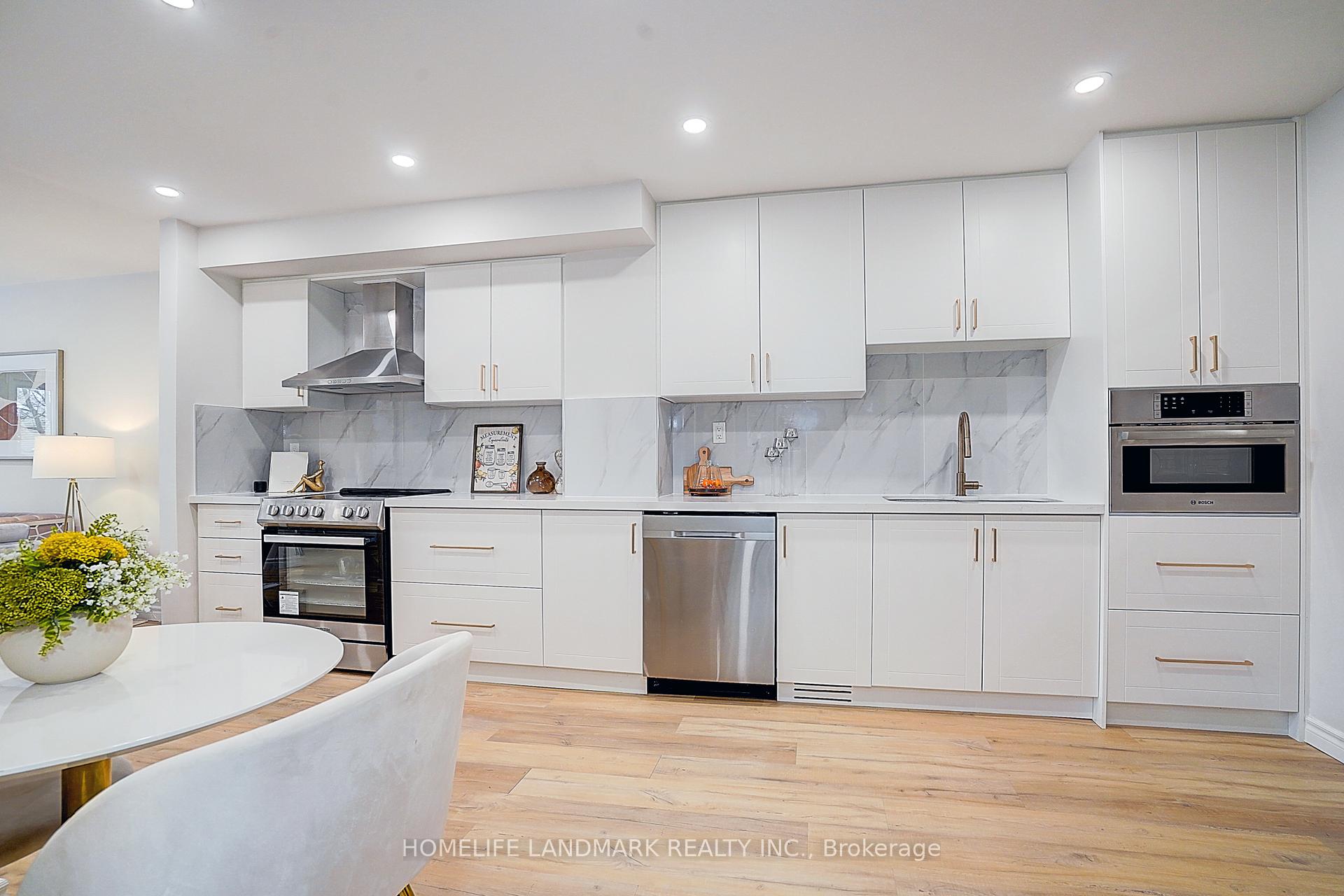 Photo 21 of 38 West Borough Street, Markham, Aileen-Willowbrook — HOMEH