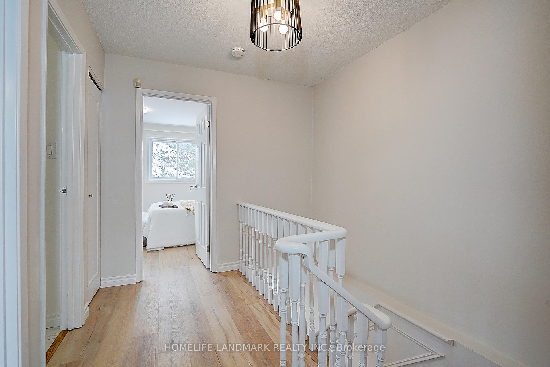 Photo 23 of 38 West Borough Street, Markham, Aileen-Willowbrook — HOMEH