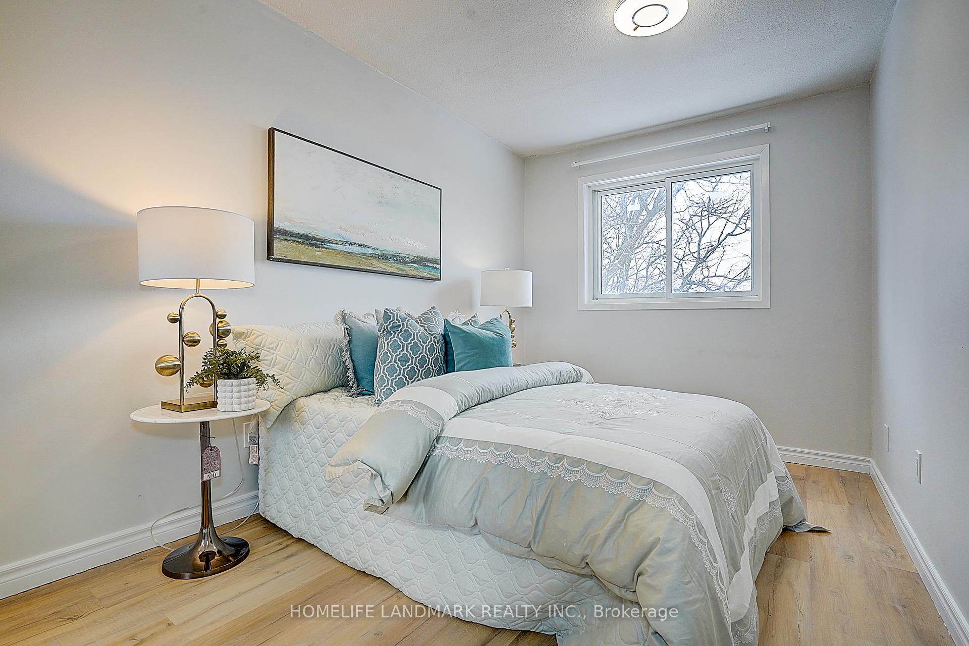 Photo 28 of 38 West Borough Street, Markham, Aileen-Willowbrook — HOMEH