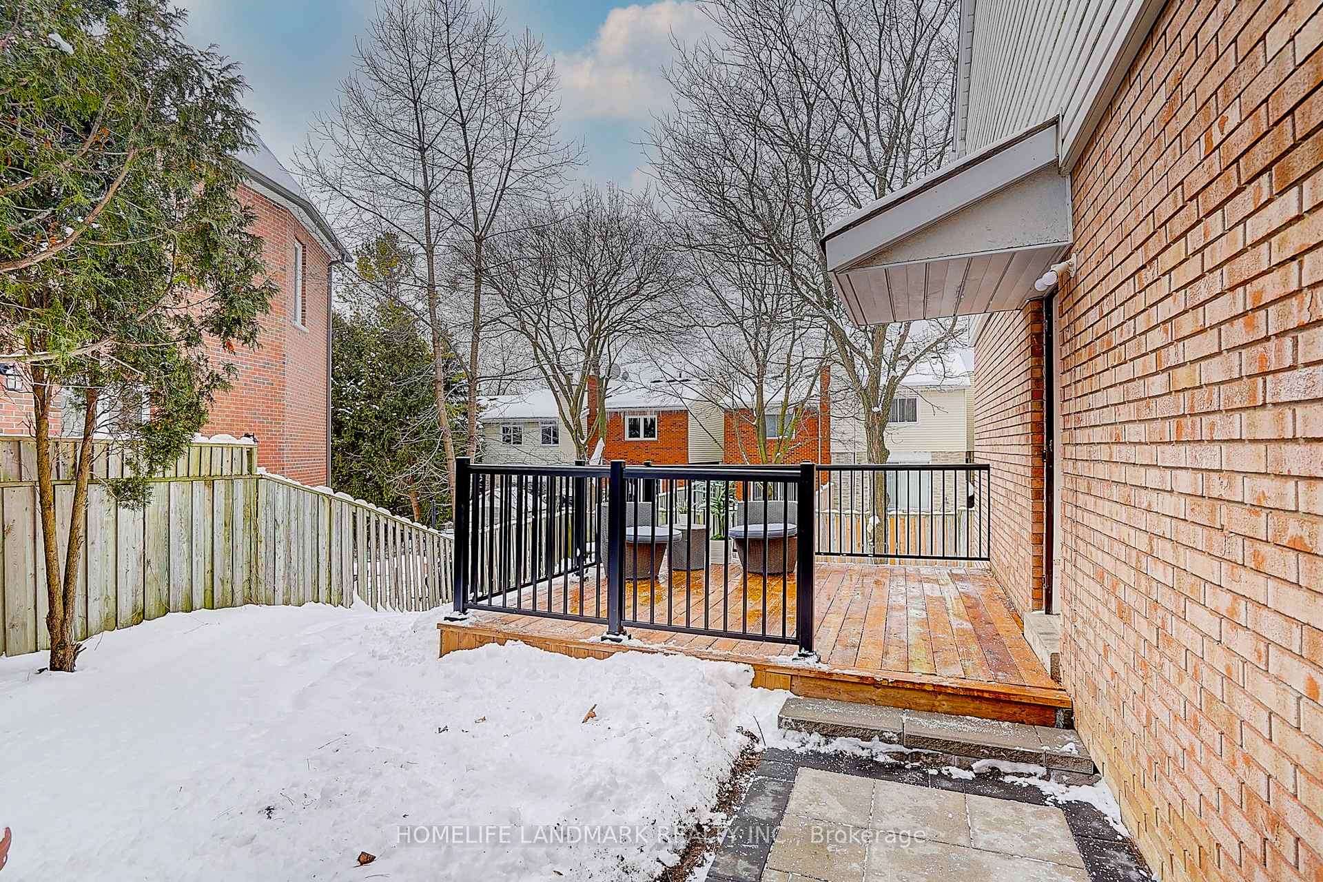 Photo 39 of 38 West Borough Street, Markham, Aileen-Willowbrook — HOMEH