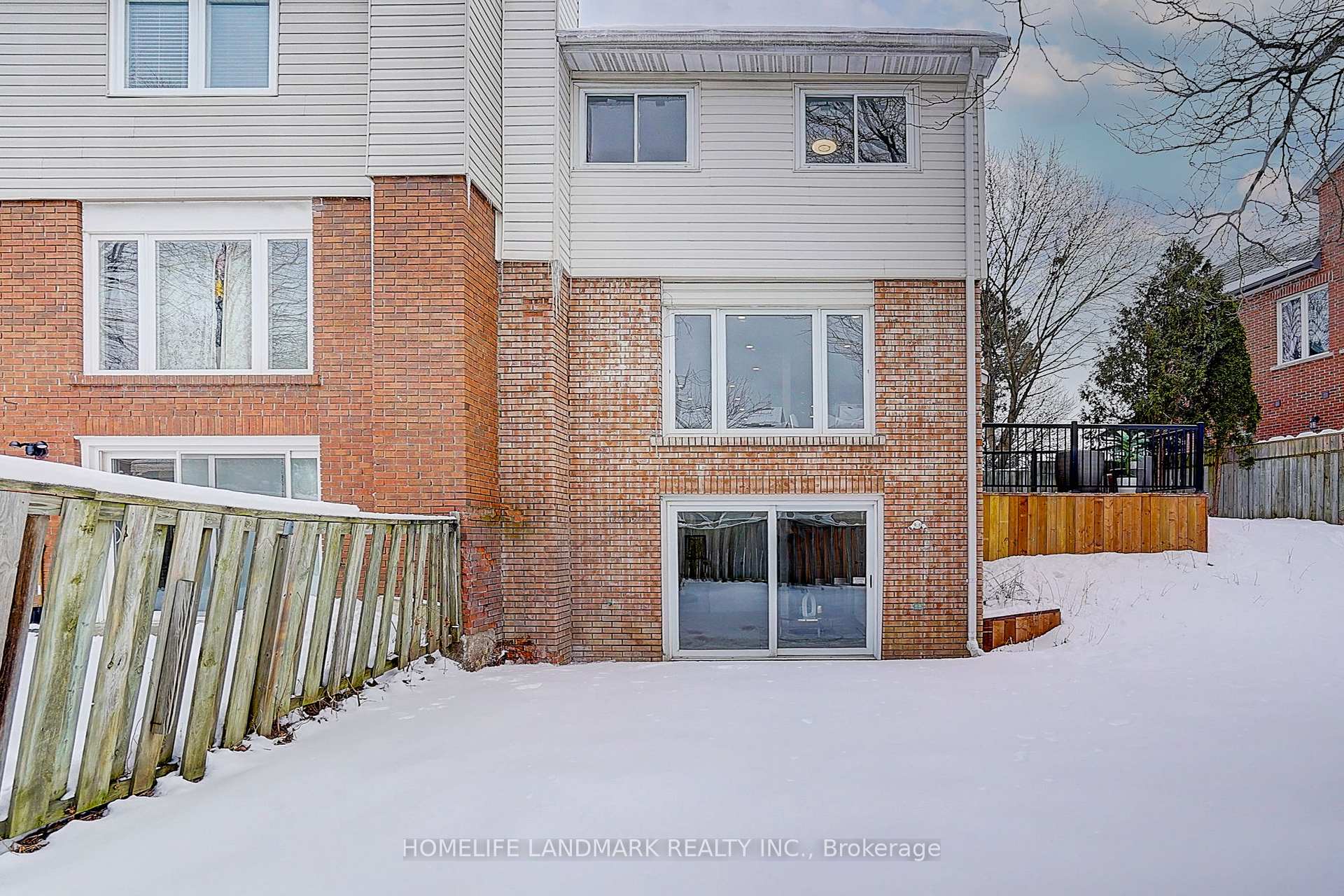 Photo 43 of 38 West Borough Street, Markham, Aileen-Willowbrook — HOMEH