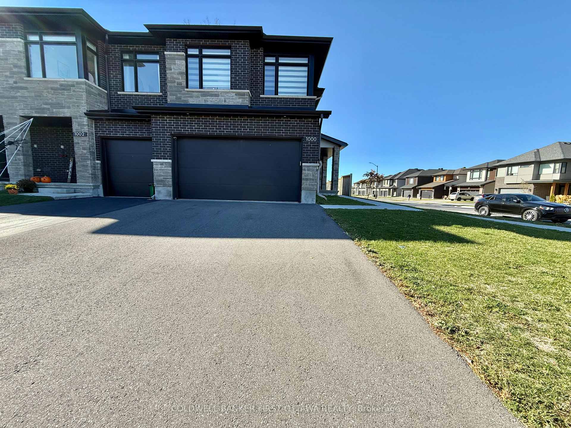 Photo 1 of 1000 Eider Street, Ottawa, Riverside South/Gloucester Glen — HOMEH