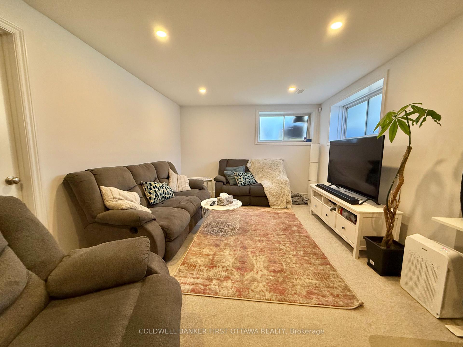 Photo 13 of 1000 Eider Street, Ottawa, Riverside South/Gloucester Glen — HOMEH