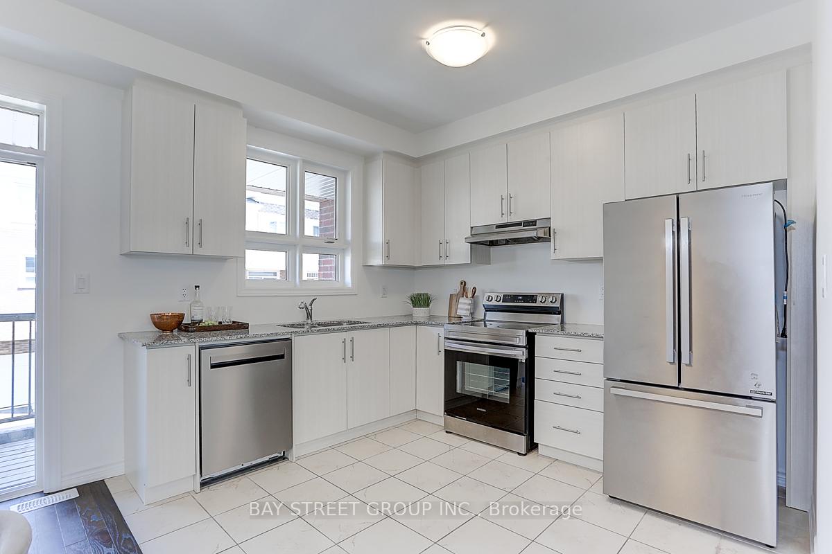 Photo 11 of 76 Chicago Lane, Markham, Wismer — HOMEH