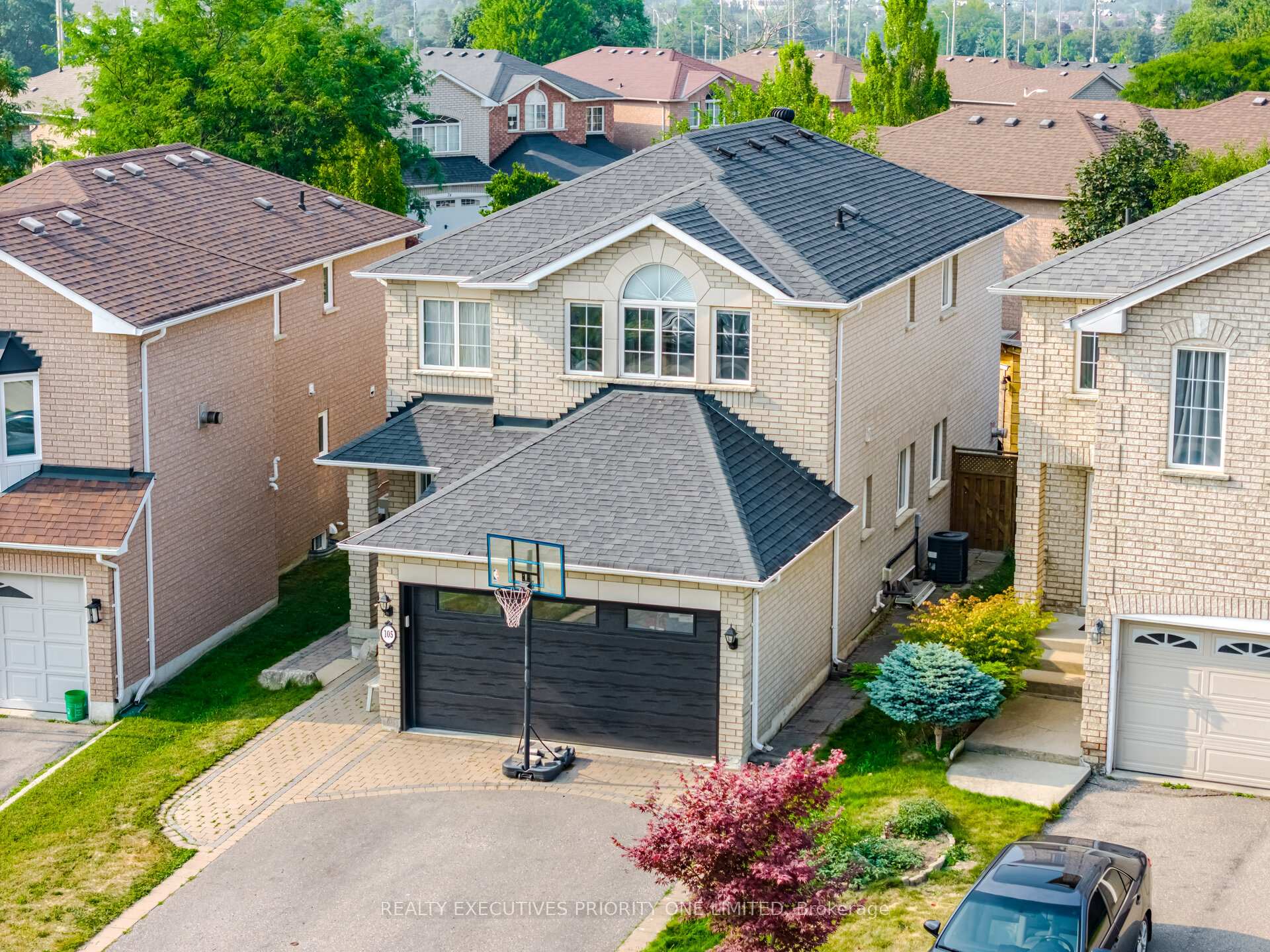 Photo 1 of 105 Solway Avenue, Vaughan, Maple — HOMEH