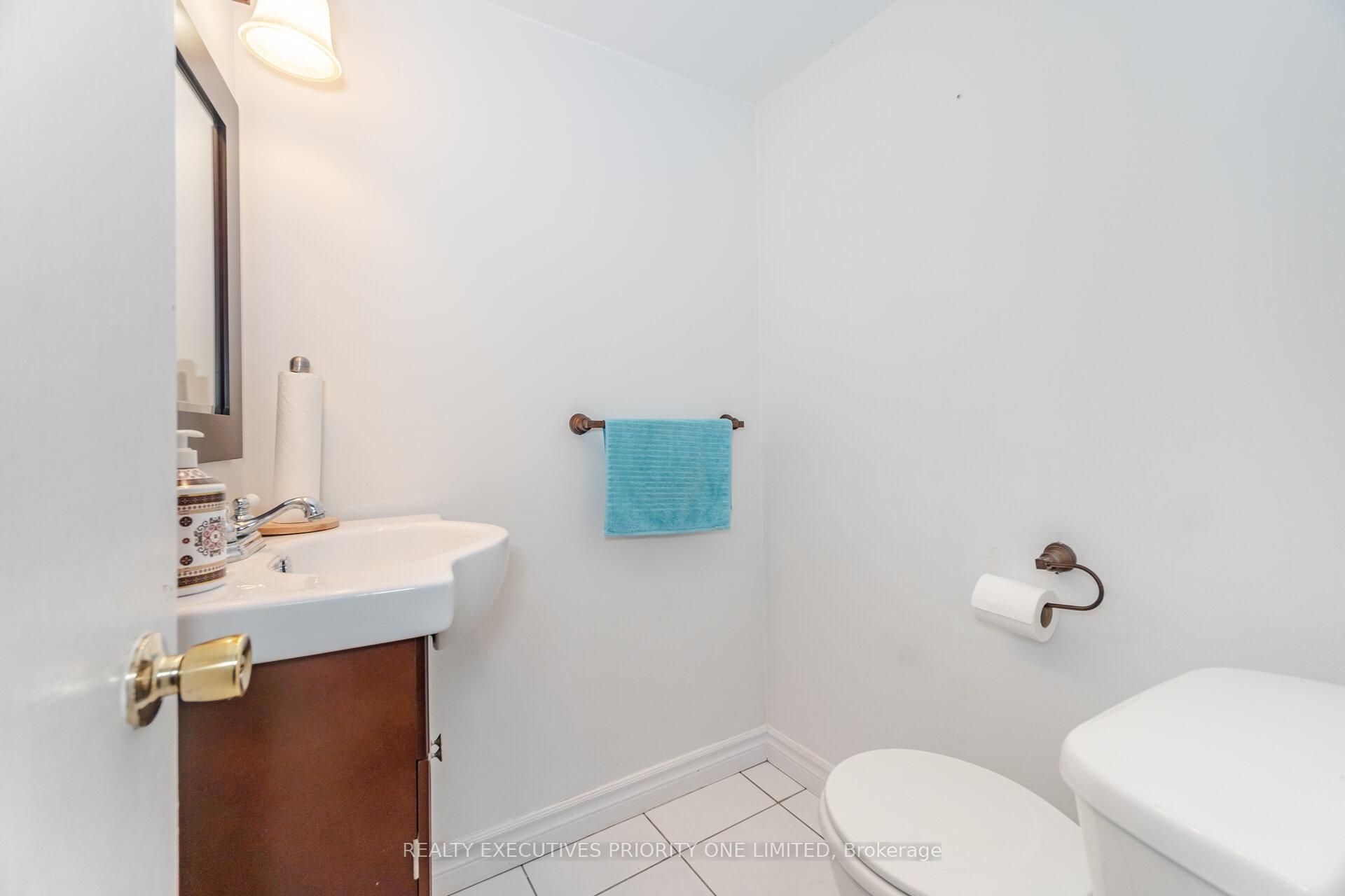 Photo 36 of 105 Solway Avenue, Vaughan, Maple — HOMEH