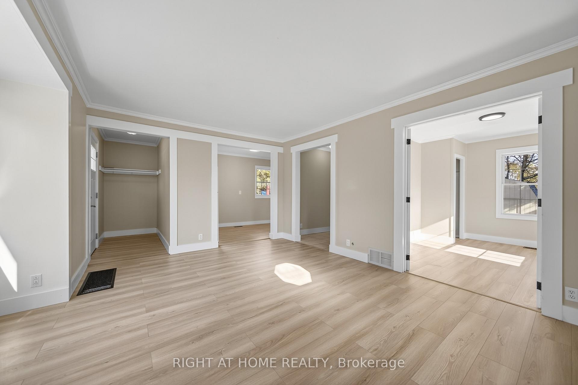 Photo 17 of 11 Newton Street, Barrie, Wellington — HOMEH