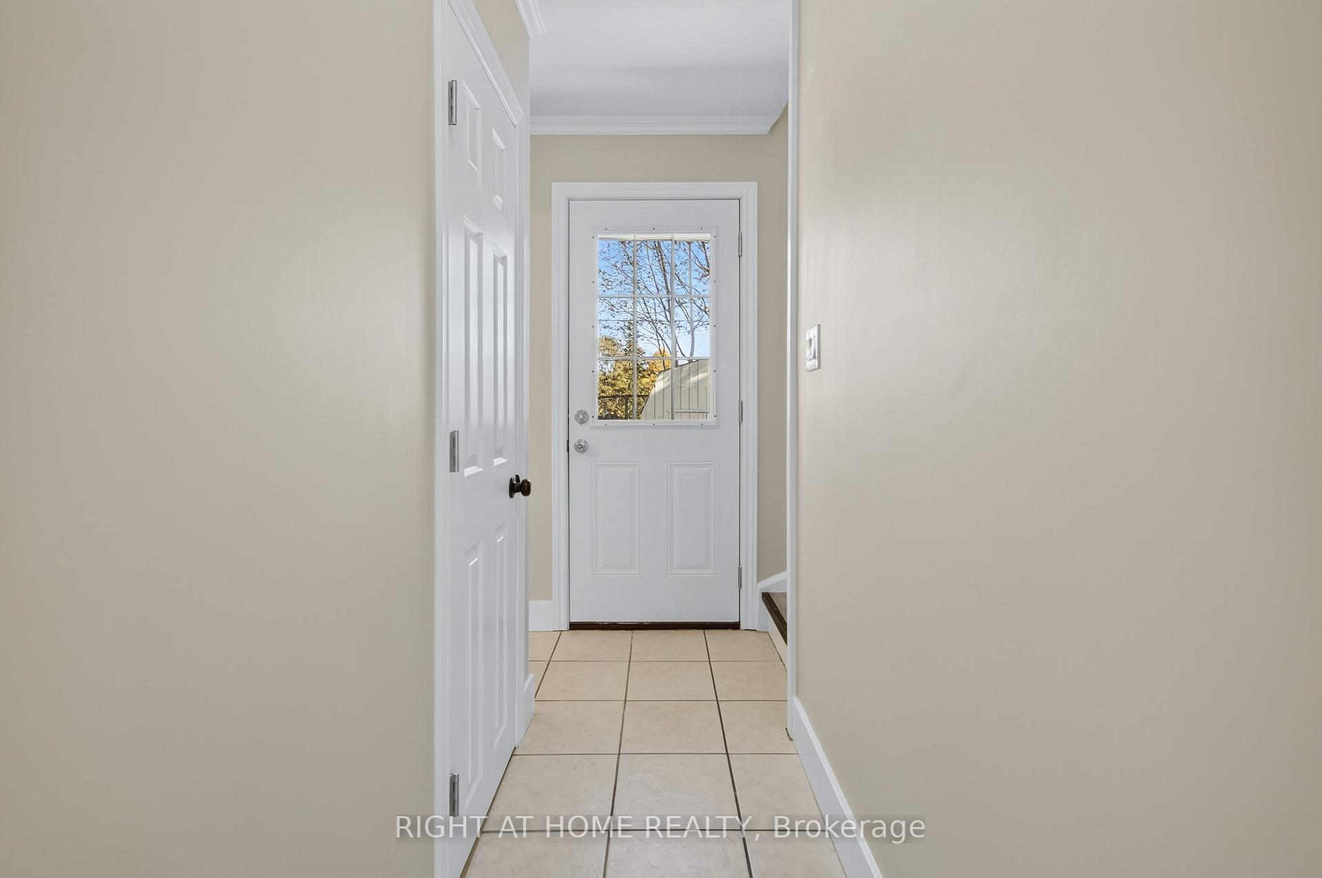 Photo 22 of 11 Newton Street, Barrie, Wellington — HOMEH