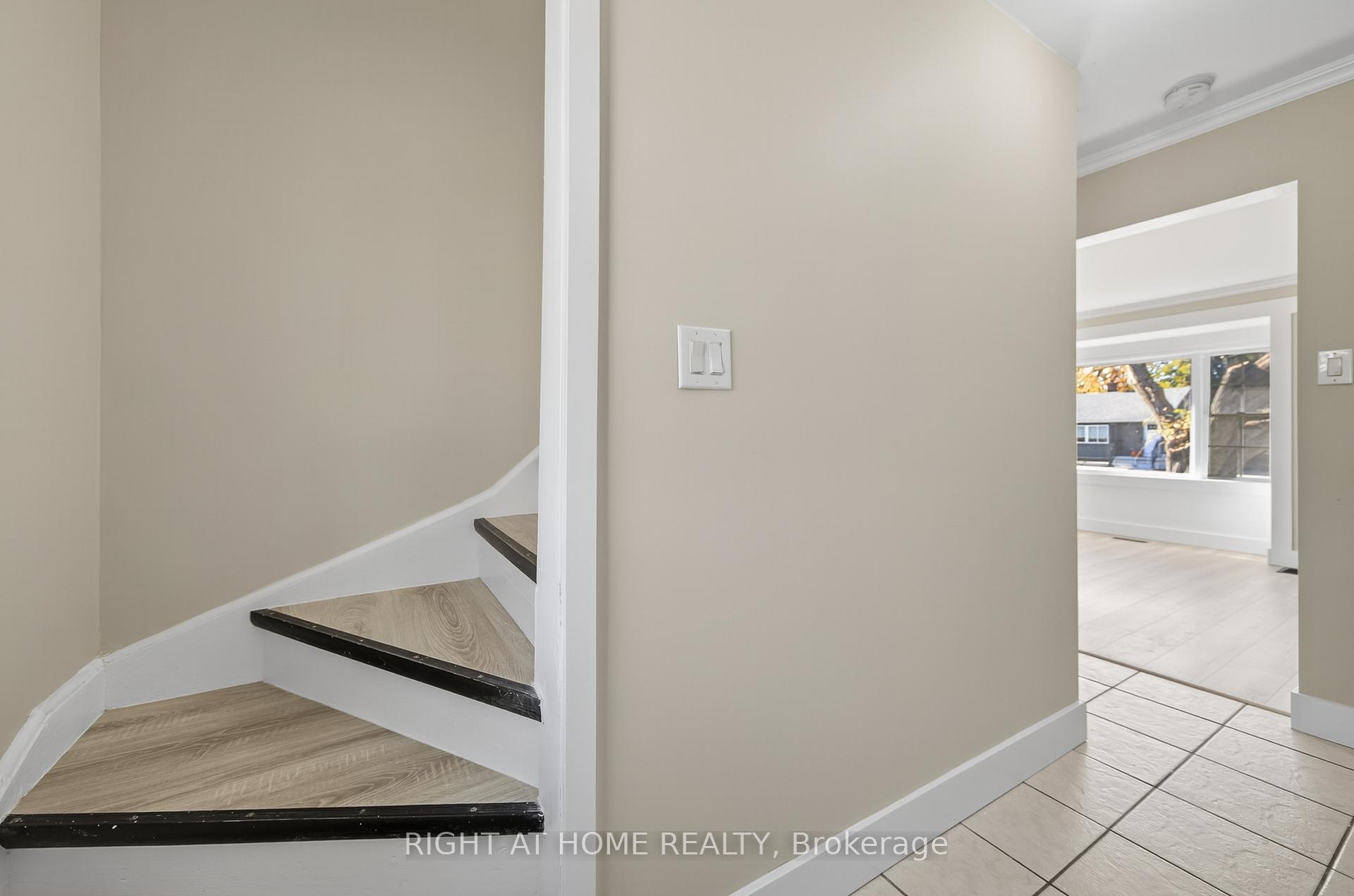 Photo 27 of 11 Newton Street, Barrie, Wellington — HOMEH