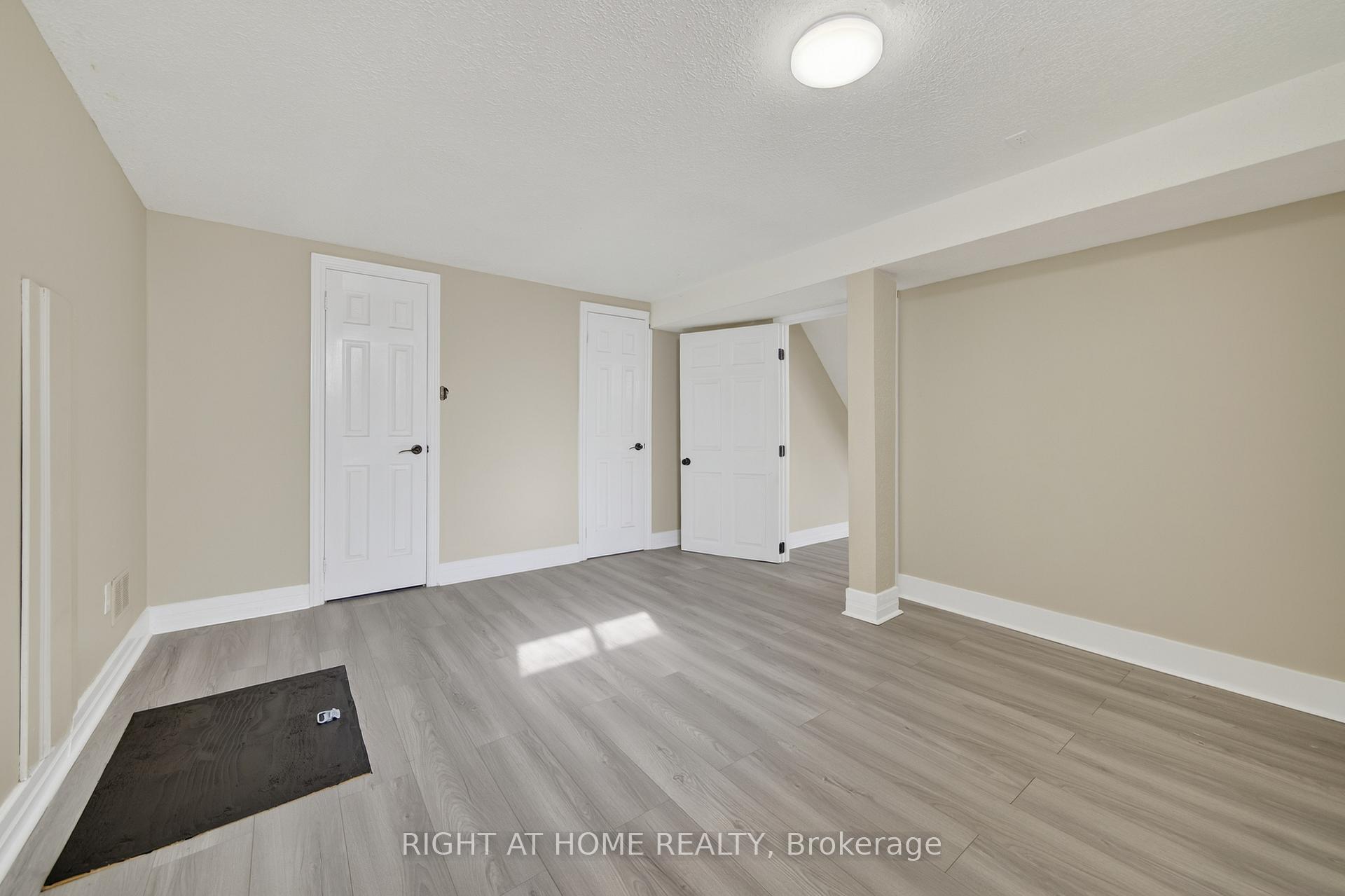 Photo 36 of 11 Newton Street, Barrie, Wellington — HOMEH