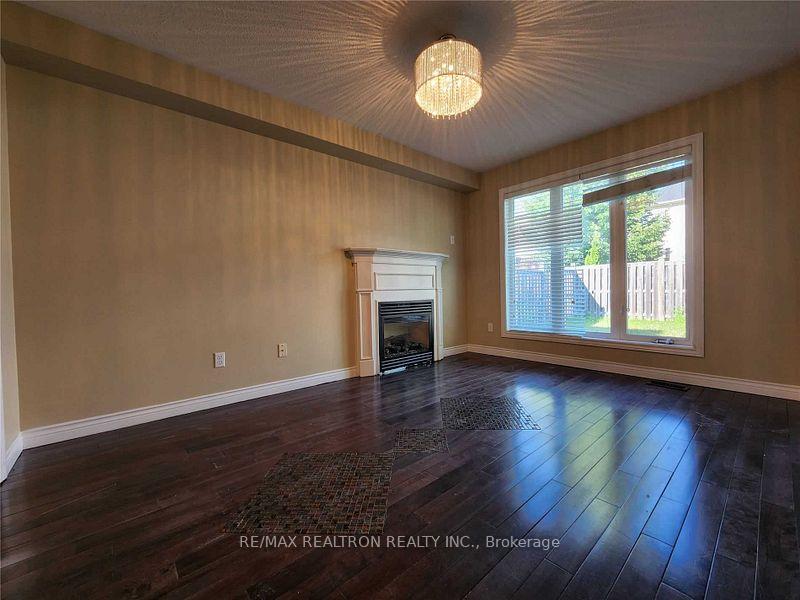 Photo 5 of 35 Chatterson Street, Whitby, Rolling Acres — HOMEH