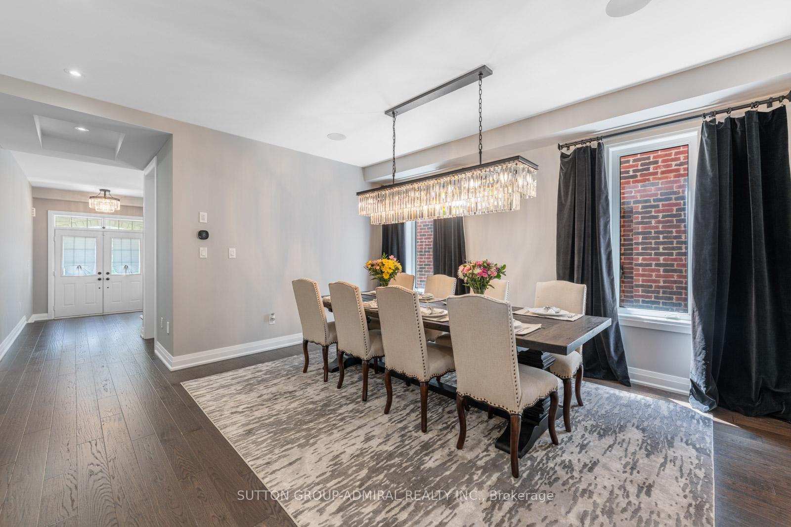 Photo 7 of 601 Mactier Drive, Vaughan, Kleinburg — HOMEH