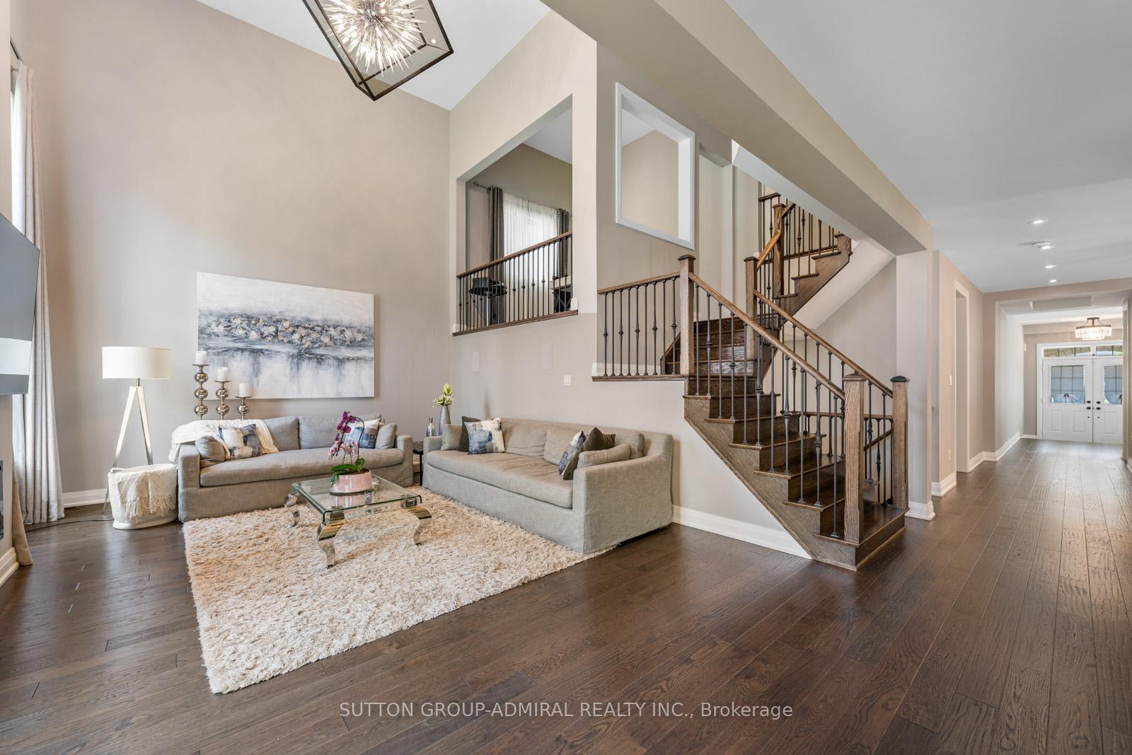 Photo 15 of 601 Mactier Drive, Vaughan, Kleinburg — HOMEH