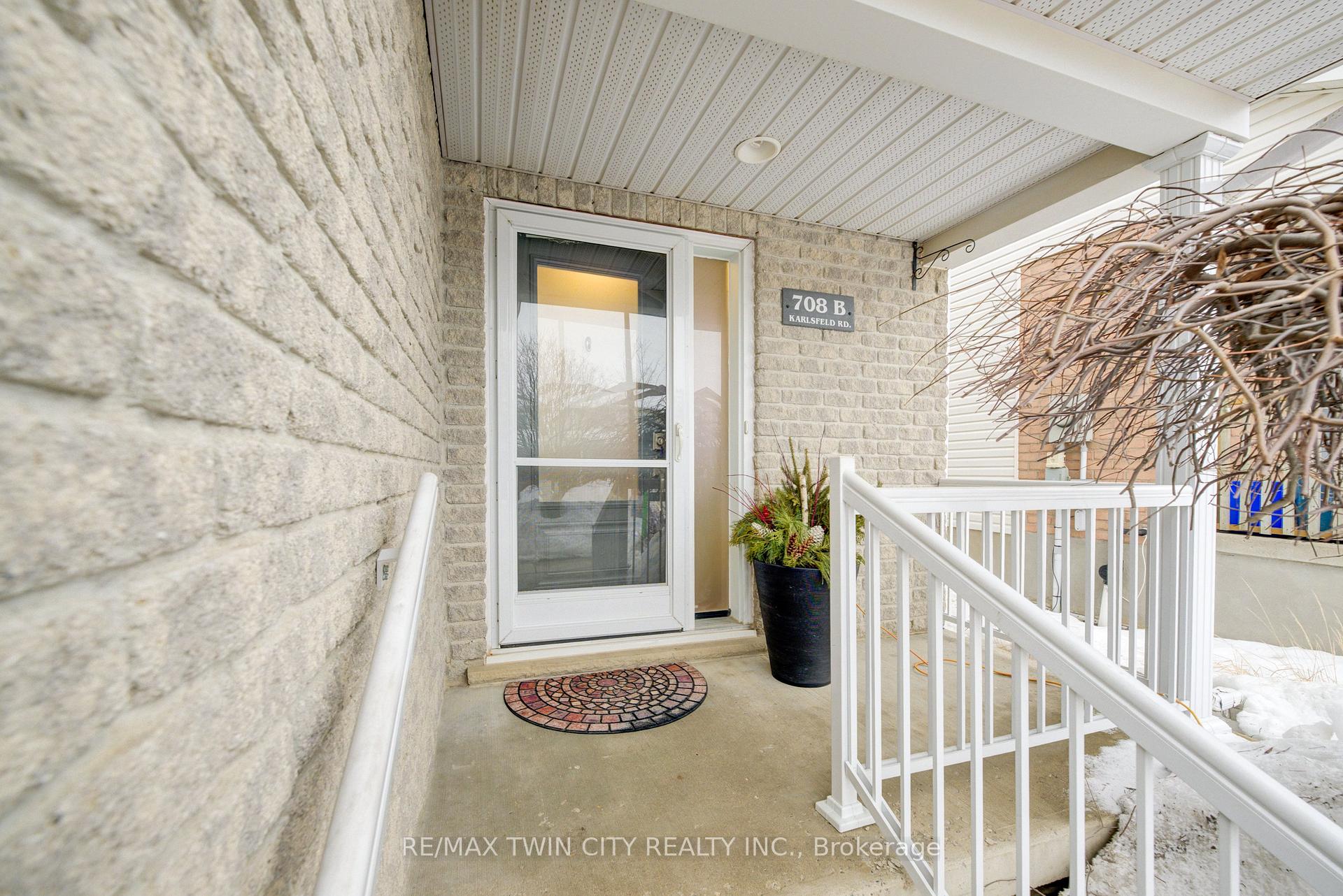 Photo 3 of Unit B, 708 Karlsfeld Road, Waterloo — HOMEH
