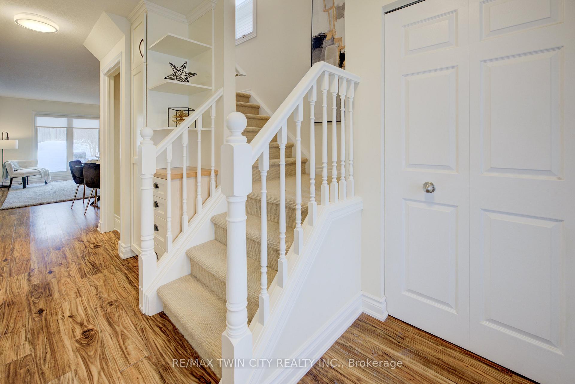 Photo 5 of Unit B, 708 Karlsfeld Road, Waterloo — HOMEH
