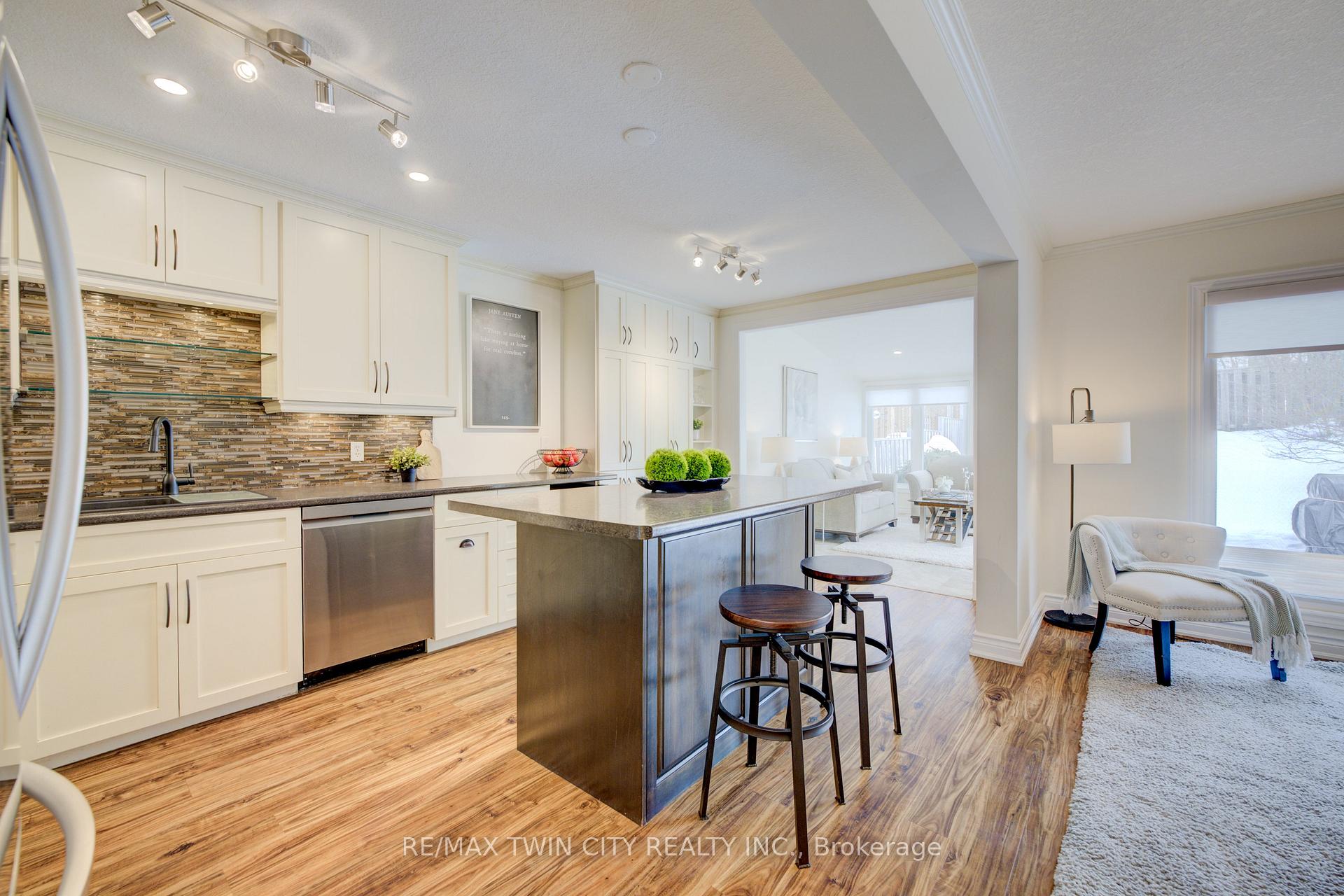 Photo 13 of Unit B, 708 Karlsfeld Road, Waterloo — HOMEH