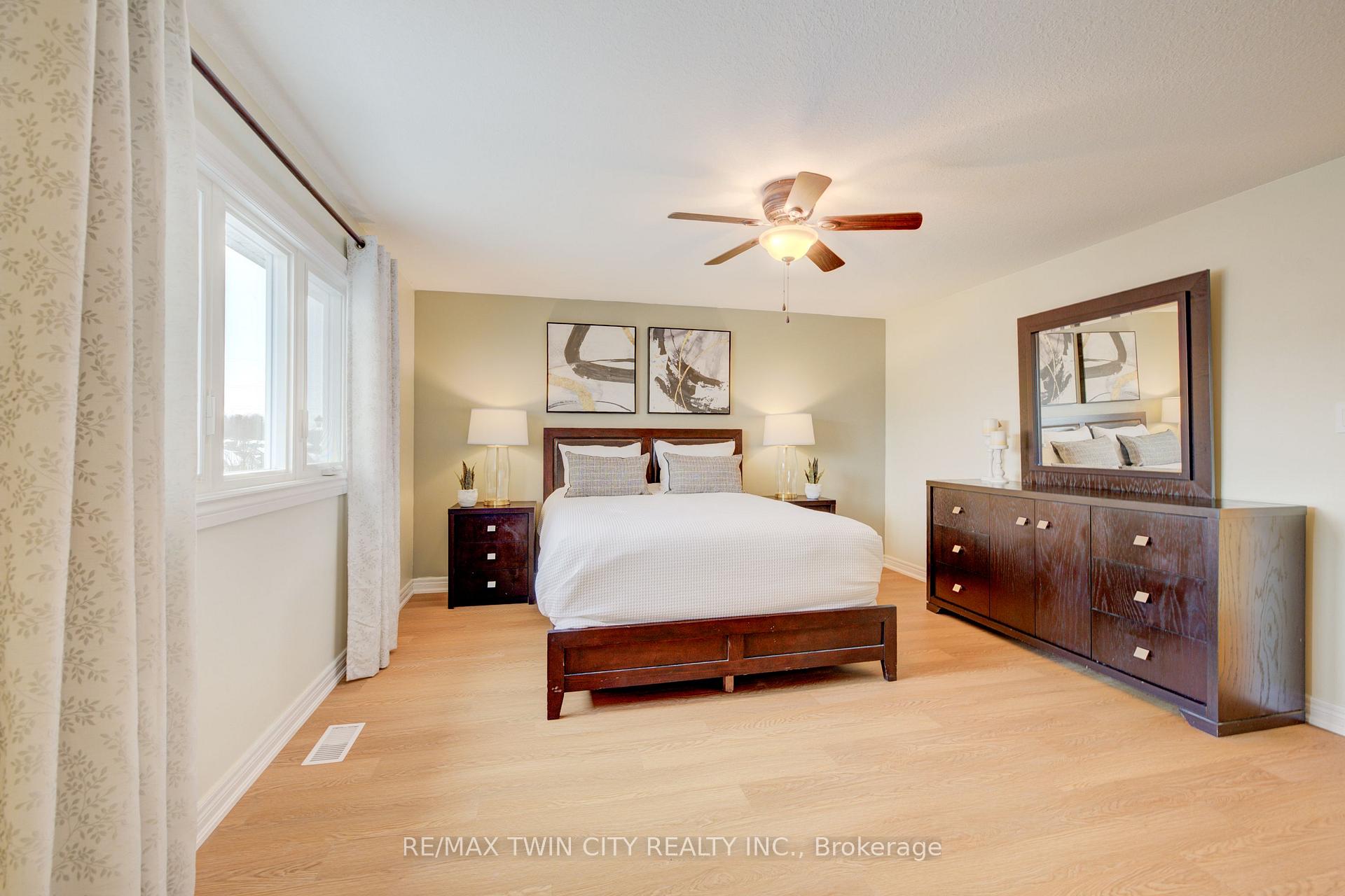 Photo 29 of Unit B, 708 Karlsfeld Road, Waterloo — HOMEH
