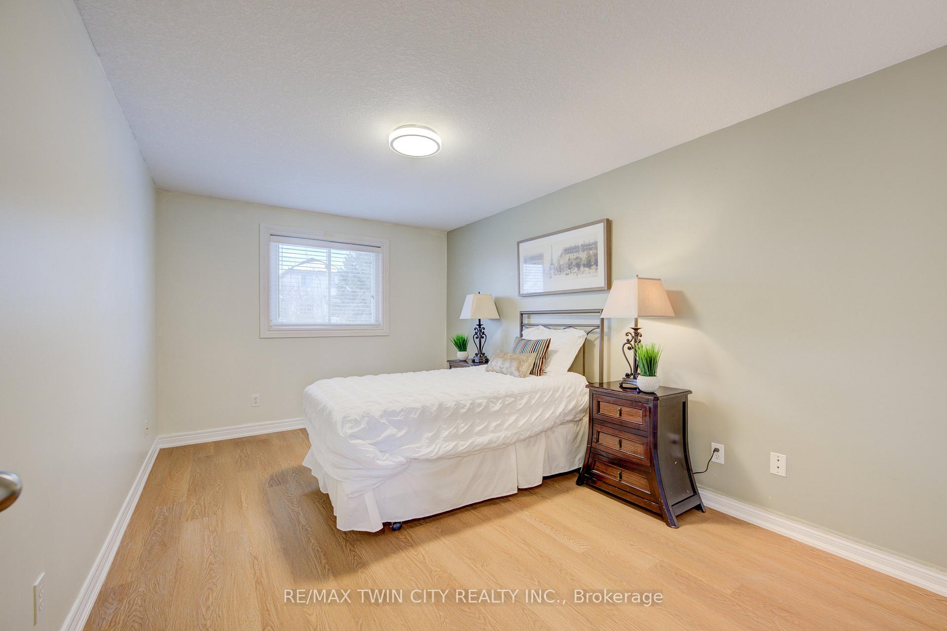 Photo 31 of Unit B, 708 Karlsfeld Road, Waterloo — HOMEH