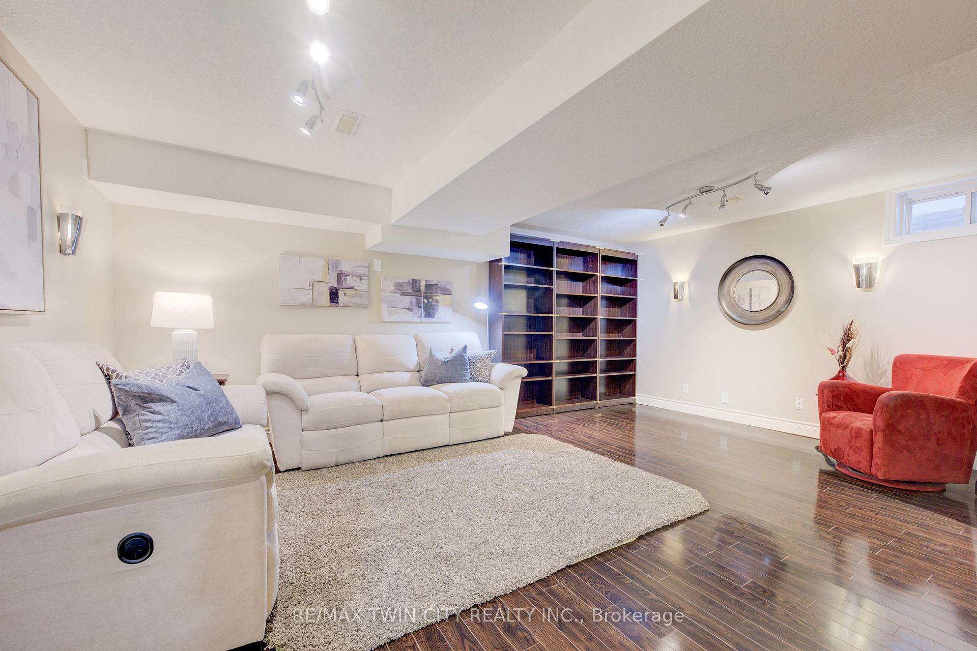 Photo 40 of Unit B, 708 Karlsfeld Road, Waterloo — HOMEH