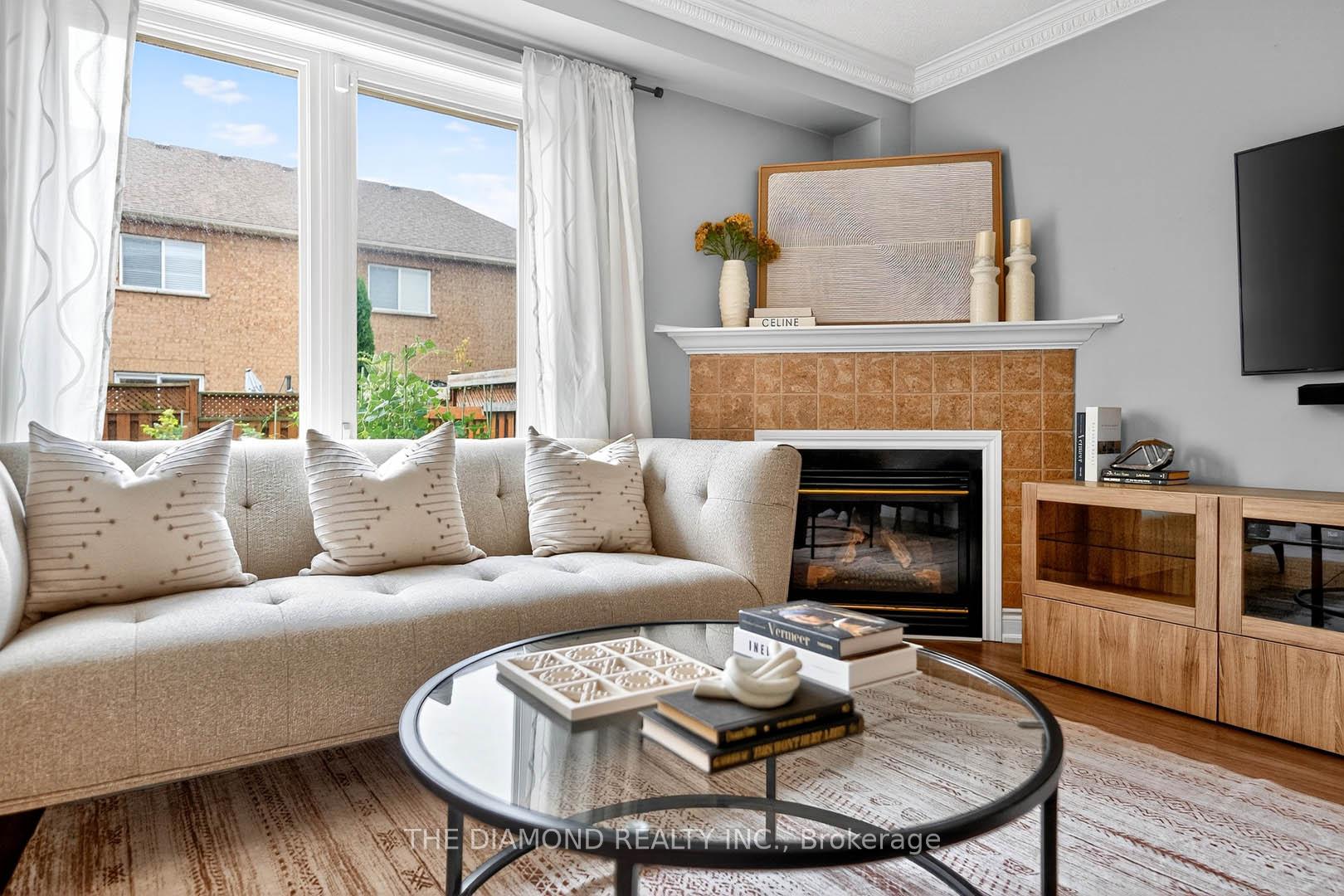 Photo 18 of 63 Adventure Crescent, Vaughan, Vellore Village — HOMEH