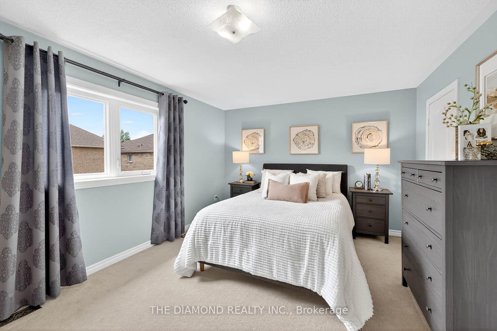 Photo 20 of 63 Adventure Crescent, Vaughan, Vellore Village — HOMEH