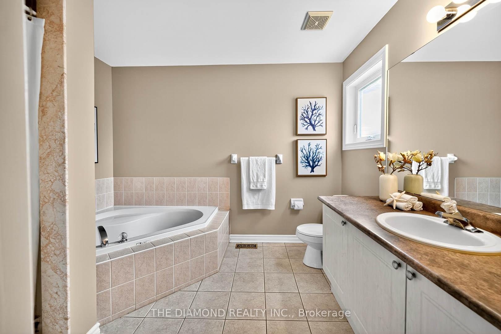 Photo 23 of 63 Adventure Crescent, Vaughan, Vellore Village — HOMEH