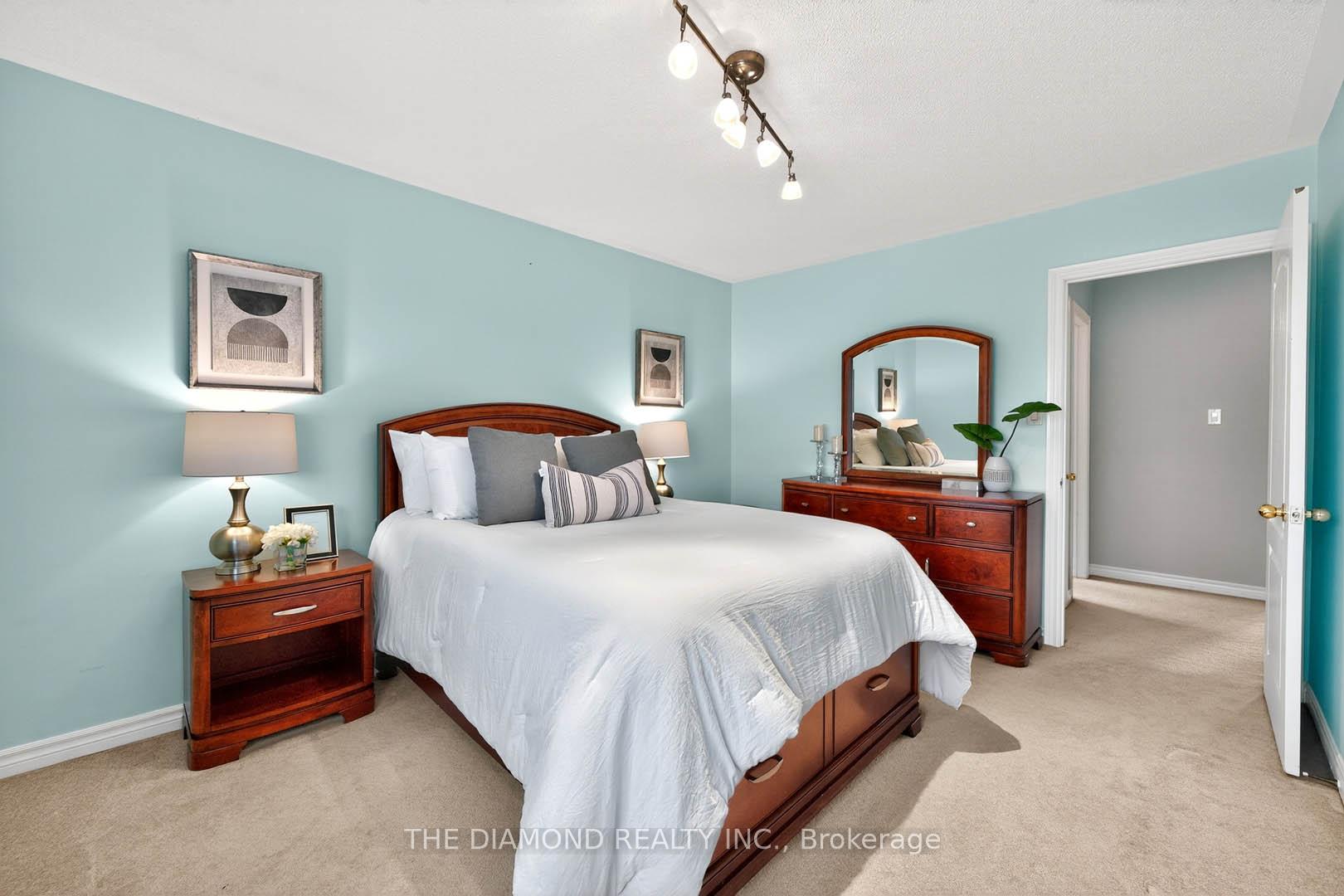 Photo 29 of 63 Adventure Crescent, Vaughan, Vellore Village — HOMEH