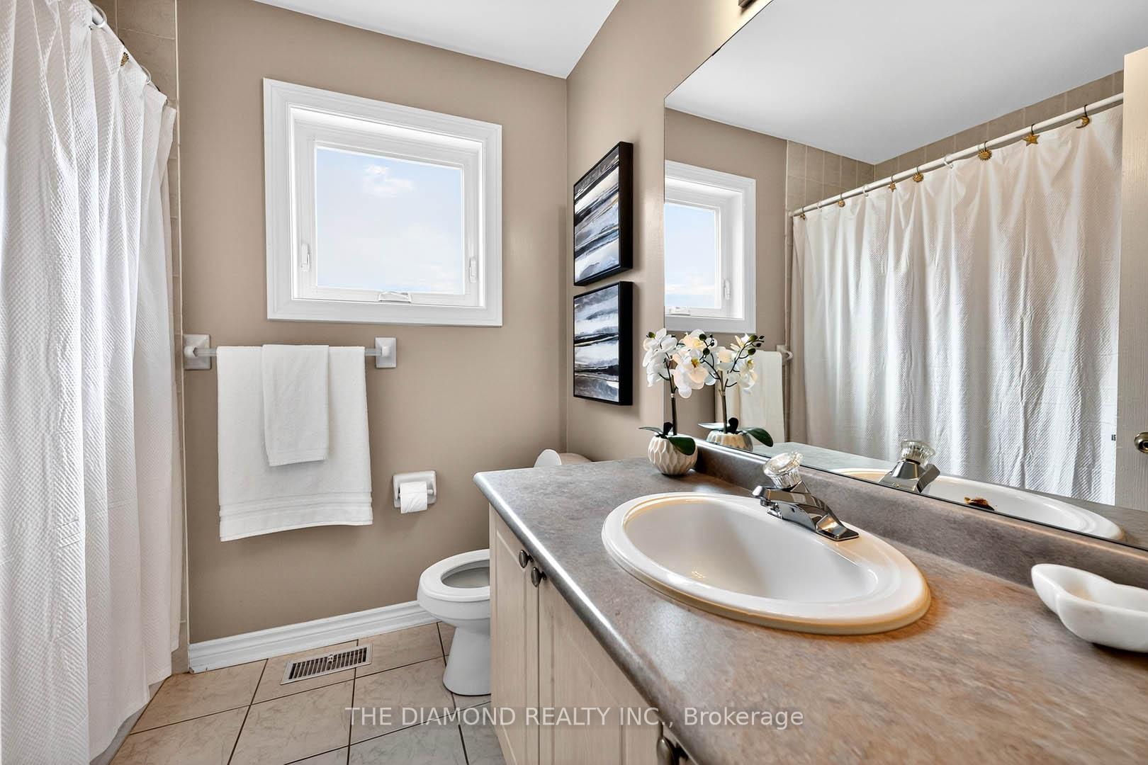 Photo 30 of 63 Adventure Crescent, Vaughan, Vellore Village — HOMEH