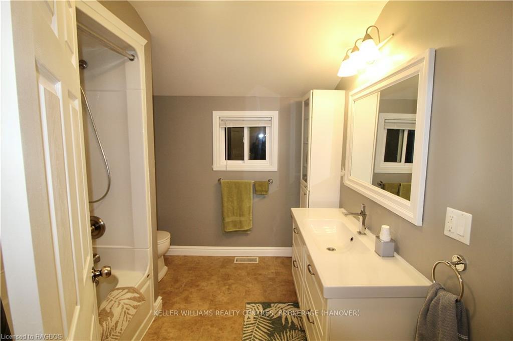 Photo 19 of 401838 Grey County Rd 4, West Grey — HOMEH