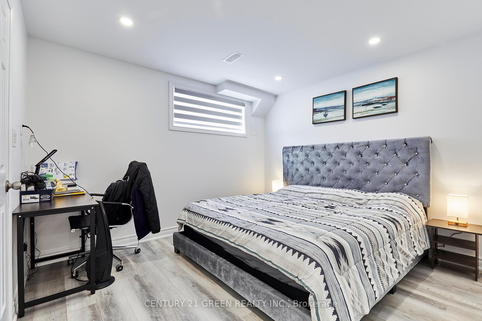 Photo 25 of 4 Gillivary Drive, Whitby, Williamsburg — HOMEH