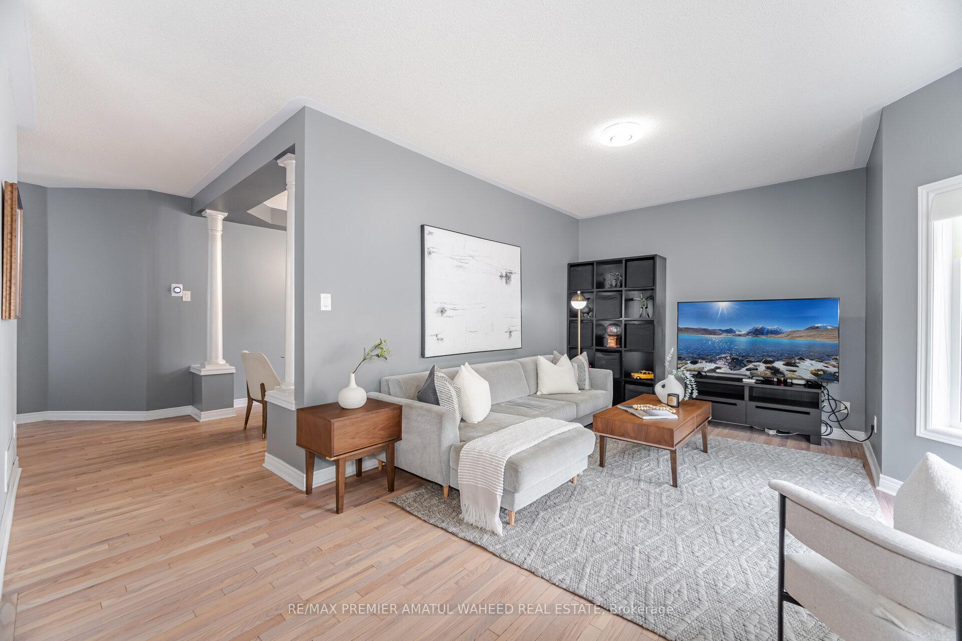 Photo 7 of 106 Tierra Avenue, Vaughan, Vellore Village — HOMEH