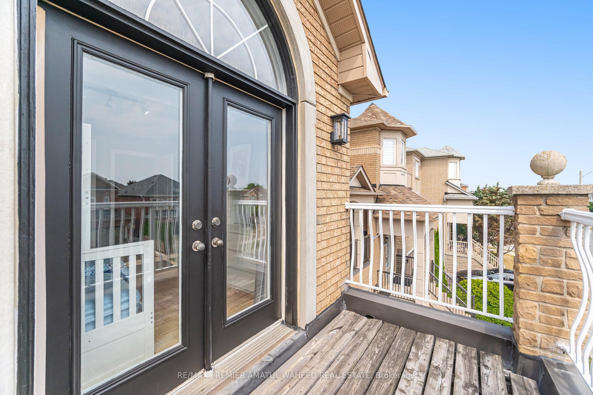 Photo 32 of 106 Tierra Avenue, Vaughan, Vellore Village — HOMEH
