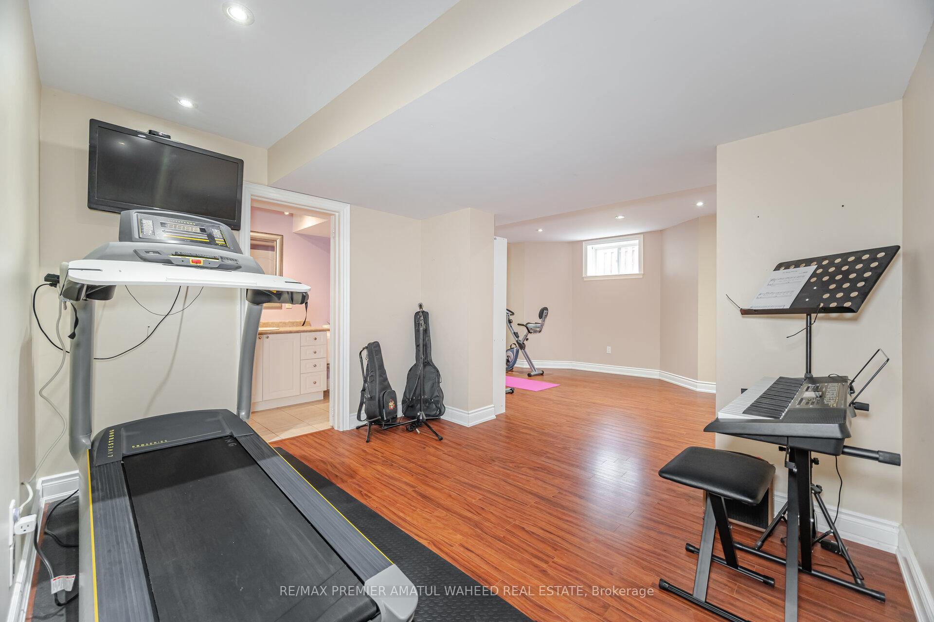 Photo 37 of 106 Tierra Avenue, Vaughan, Vellore Village — HOMEH