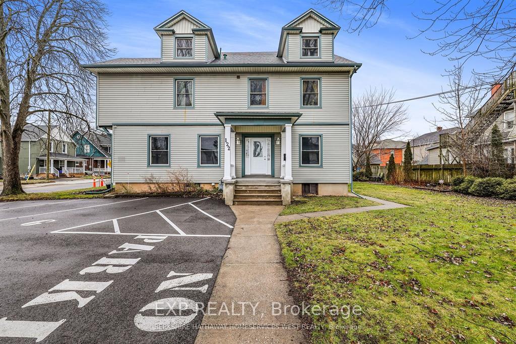 Front of Unit 5, 122 Hellems Avenue