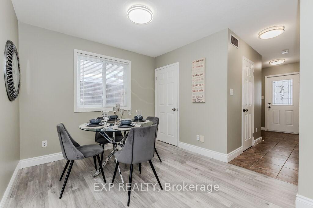 Photo 8 of 66 Karen Walk, Waterloo — HOMEH